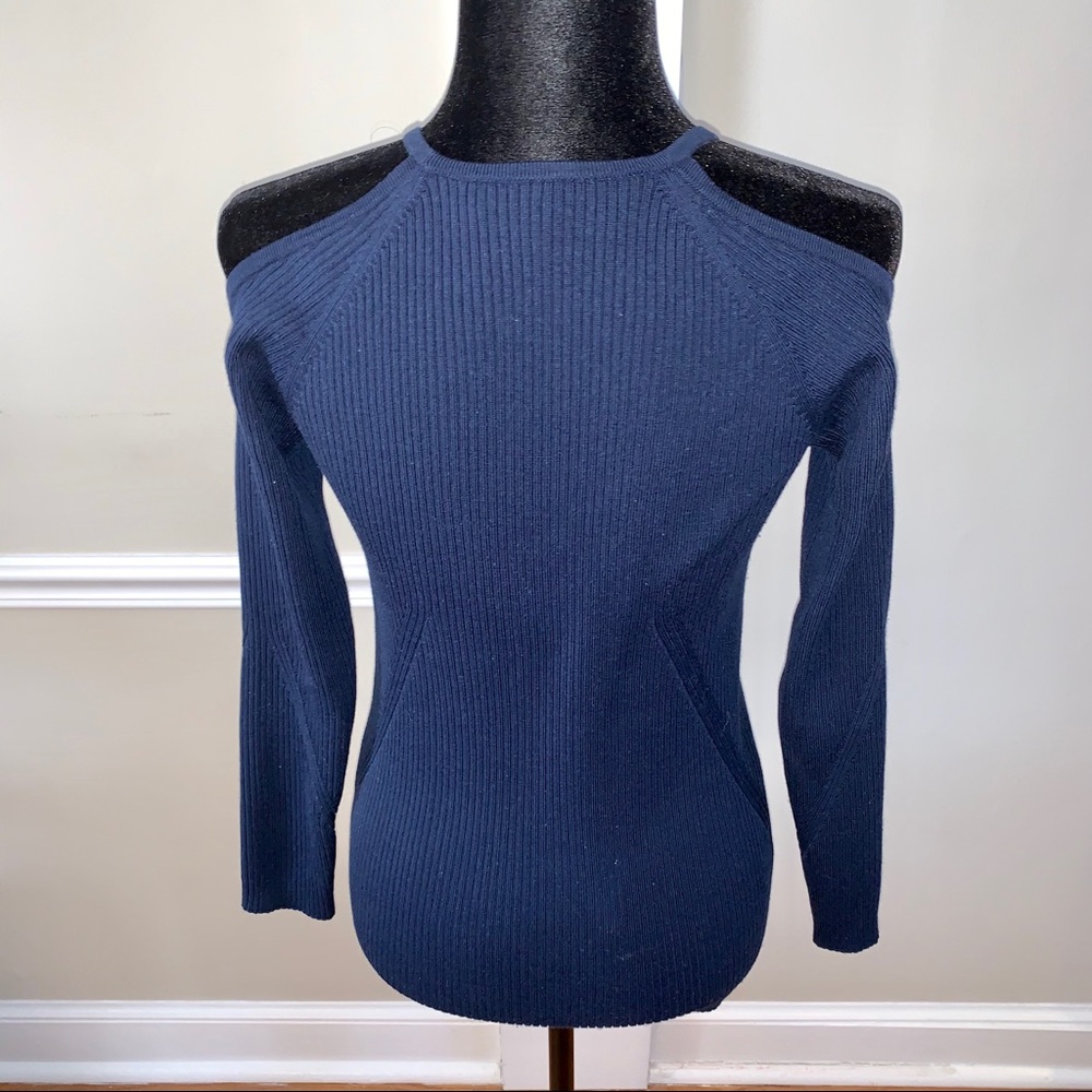 Trina Turk Sexy Kawaii Open-ShoulderSweater Medium - Picture 4 of 7